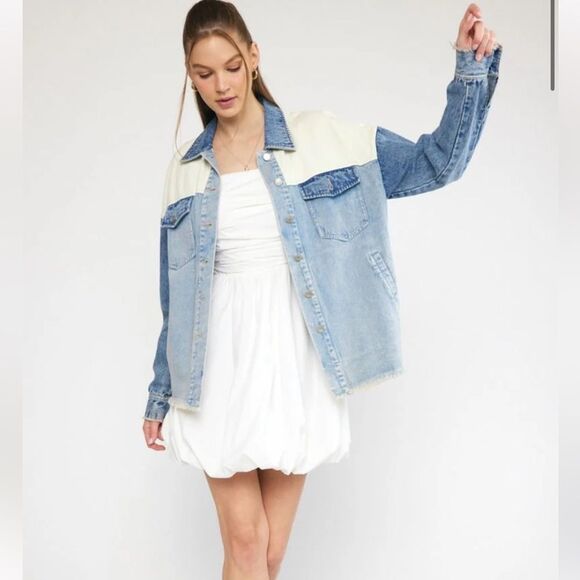 Boutique Women’s S Patch Together Denim Trucker Jacket Blue Acid Wash Oversized - Picture 4 of 13